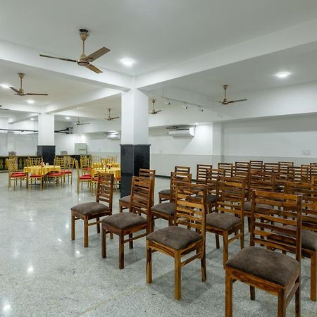 Hotel De Luxe Basai Road Gurgaon Dış mekan fotoğraf